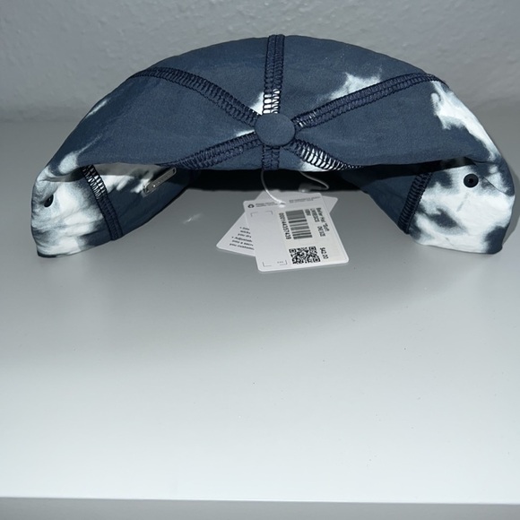 Baller Hat *Soft IIBM ONE SIZE. Blue & white tie dye hat Lululemon - Picture 6 of 9